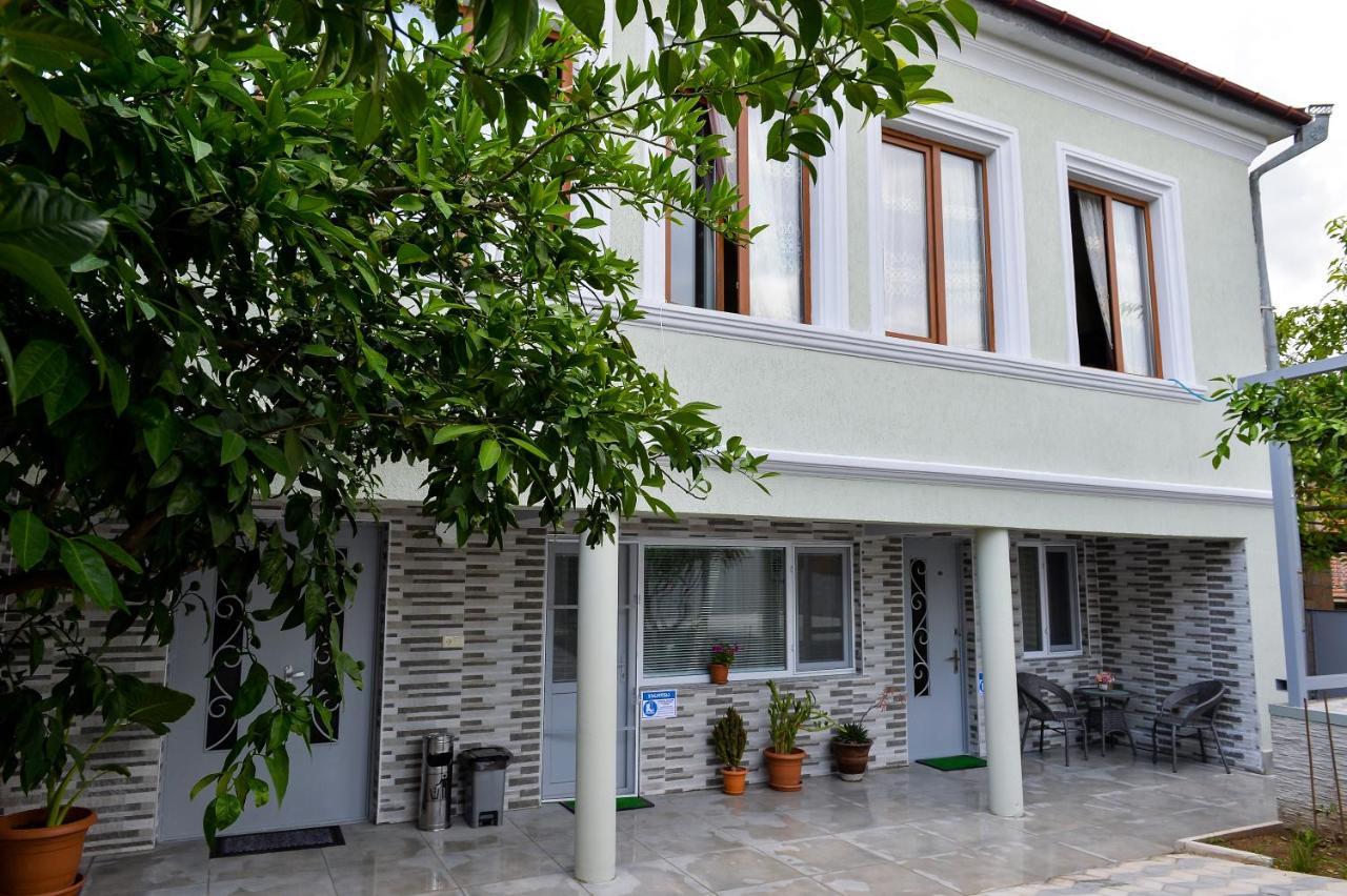 Hotel Cozy House Kutaissi Exterior foto